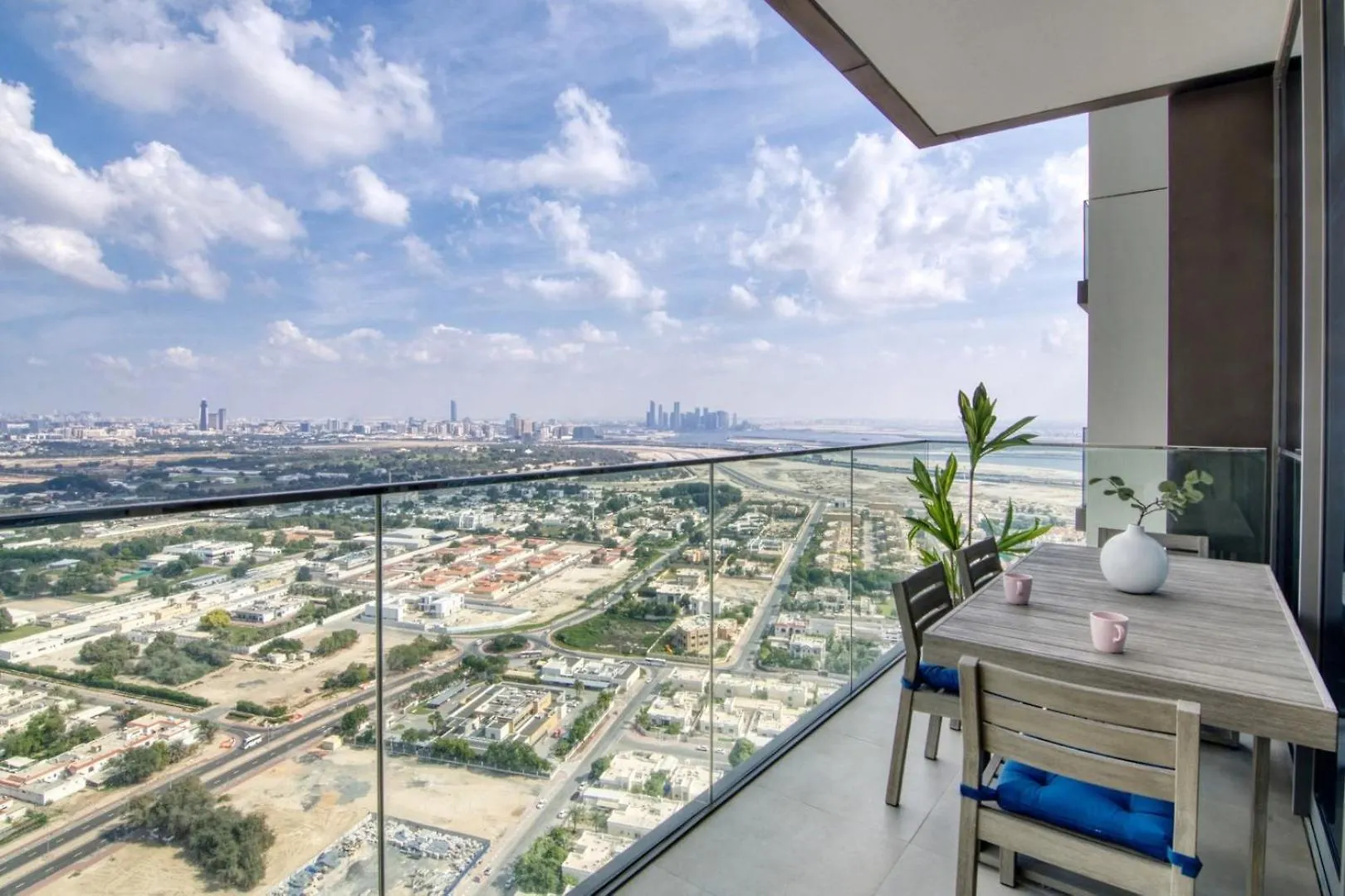 Guestready - Modern Home With Stunning City Views Dubai Apartment